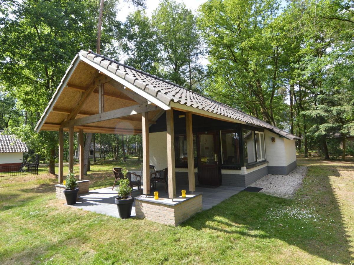 Detached Bungalow With Lovely Covered Terrace In A Nature Rich Holiday Park Stramproy Eksteriør bilde