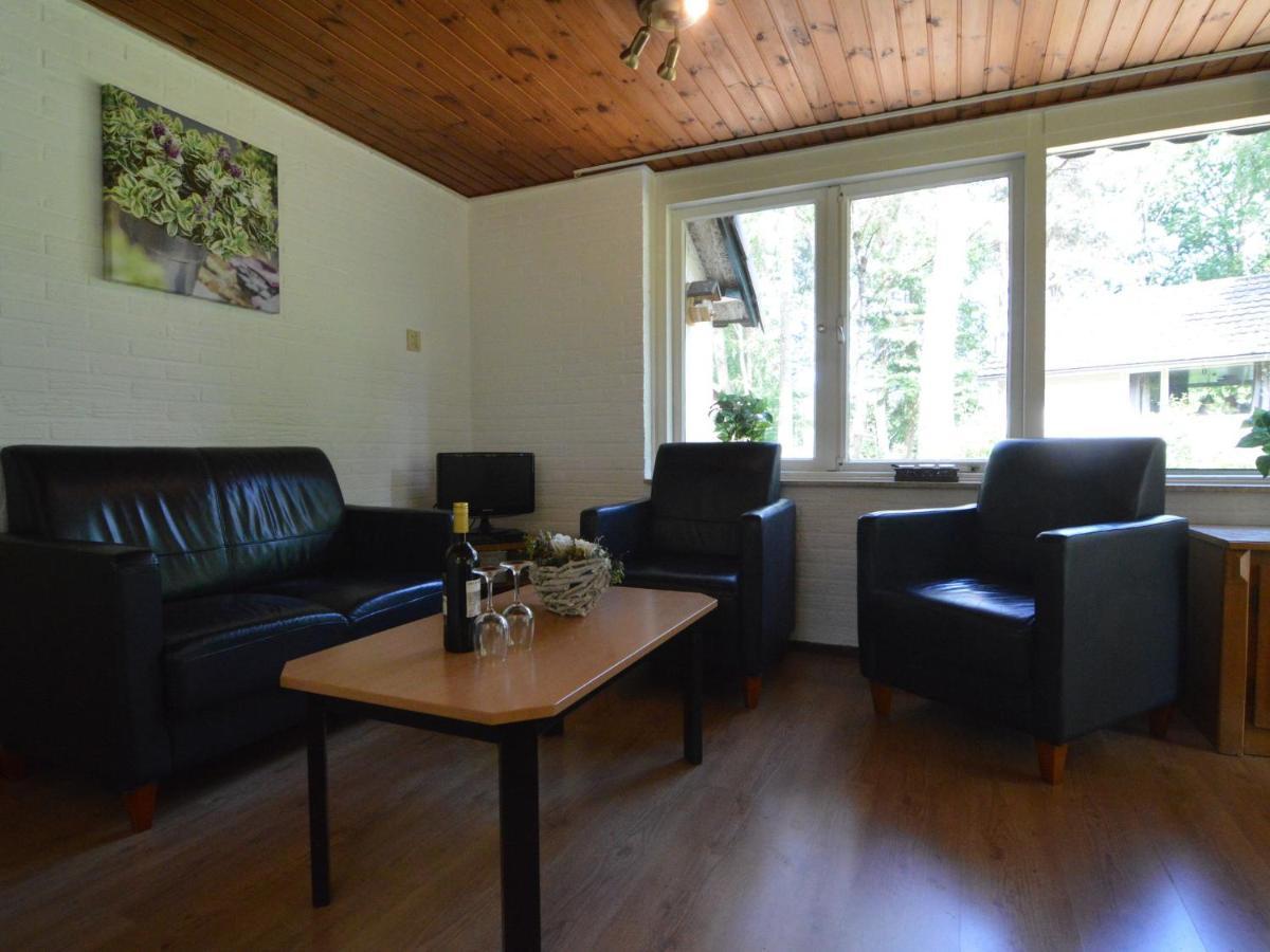Detached Bungalow With Lovely Covered Terrace In A Nature Rich Holiday Park Stramproy Eksteriør bilde