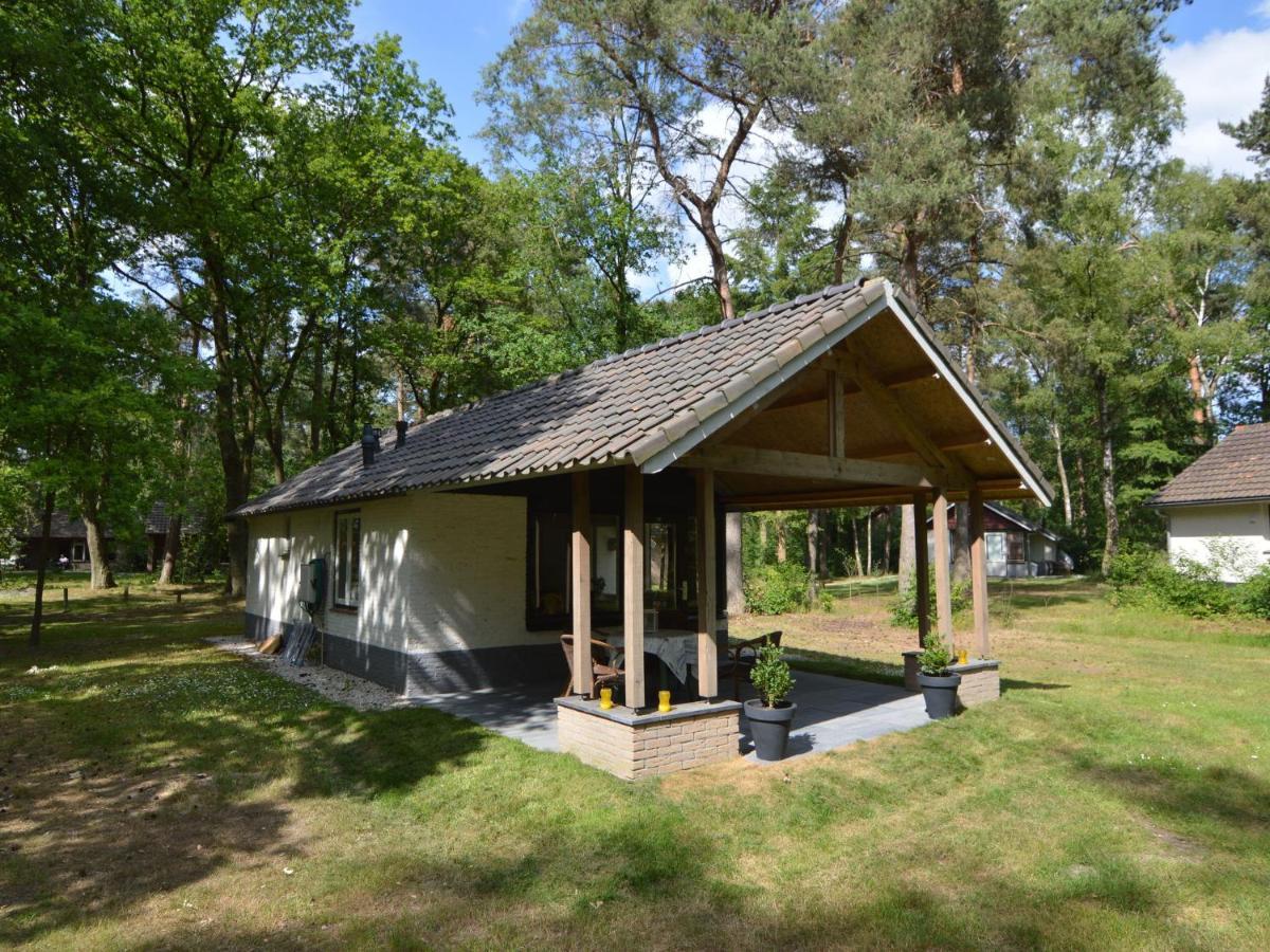Detached Bungalow With Lovely Covered Terrace In A Nature Rich Holiday Park Stramproy Eksteriør bilde