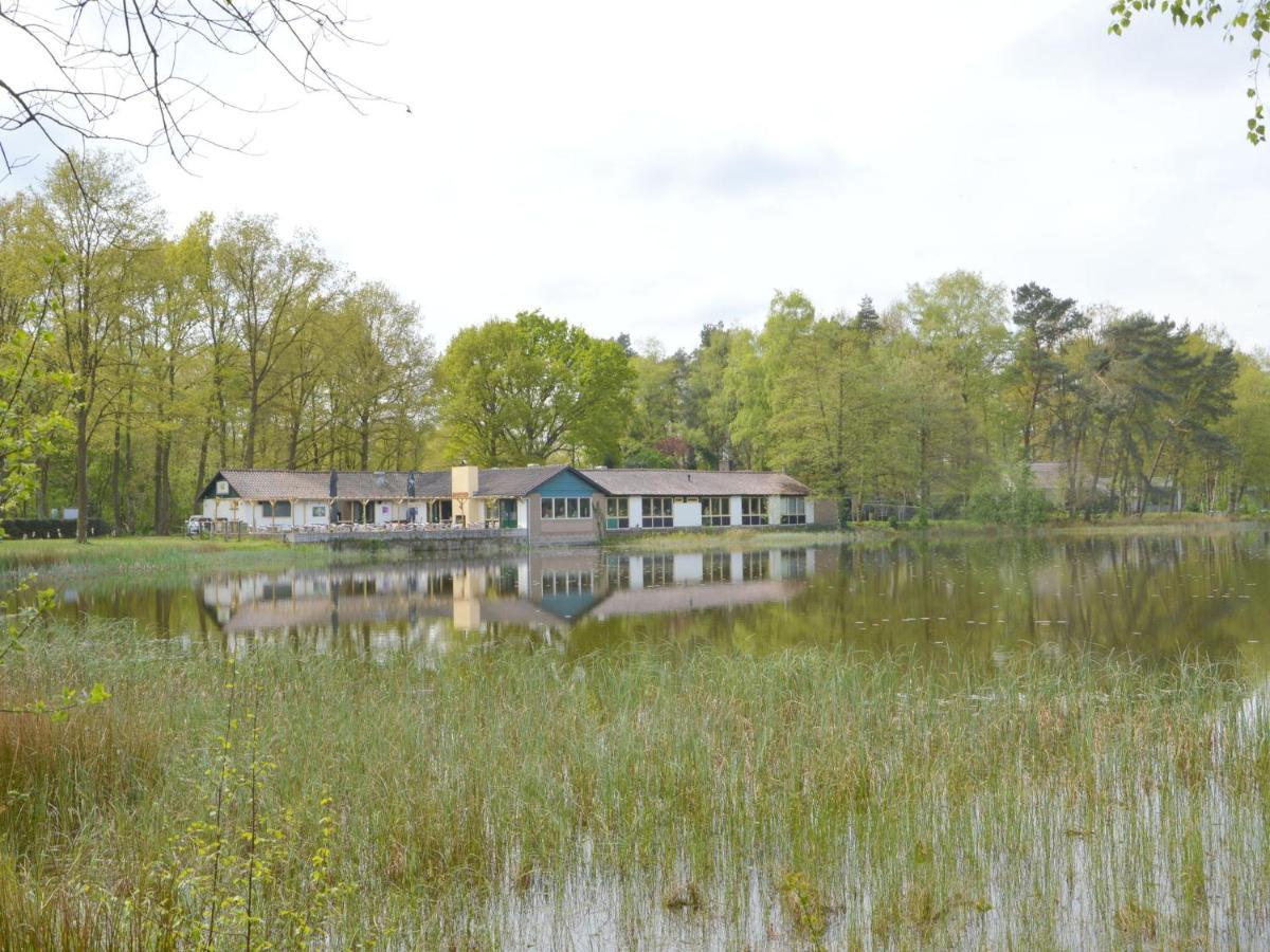 Detached Bungalow With Lovely Covered Terrace In A Nature Rich Holiday Park Stramproy Eksteriør bilde