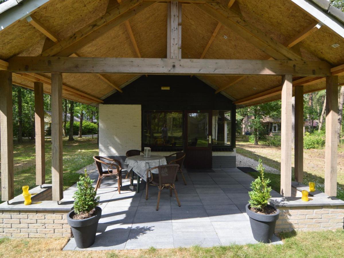 Detached Bungalow With Lovely Covered Terrace In A Nature Rich Holiday Park Stramproy Eksteriør bilde