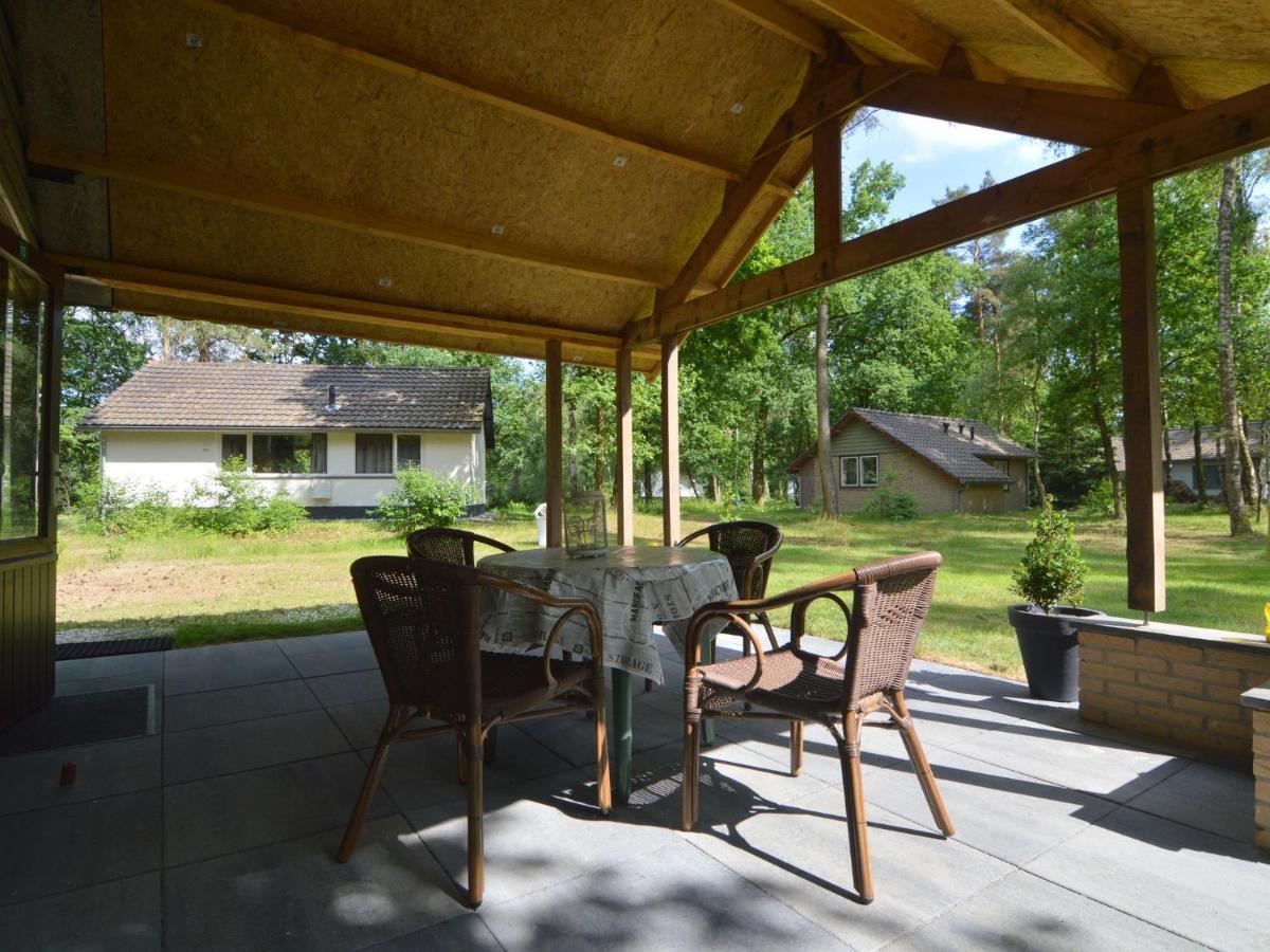 Detached Bungalow With Lovely Covered Terrace In A Nature Rich Holiday Park Stramproy Eksteriør bilde